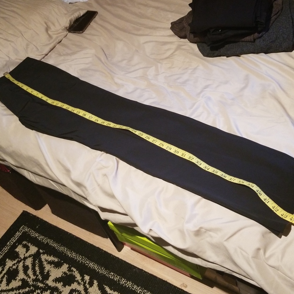 Non iron Tahari silk straight leg pants